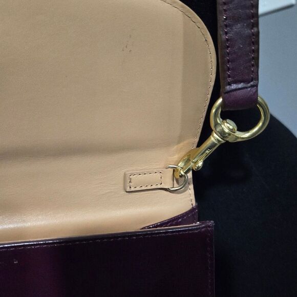🐢 Nordstrom Curved Day Clutch Burgundy - Picture 14 of 14